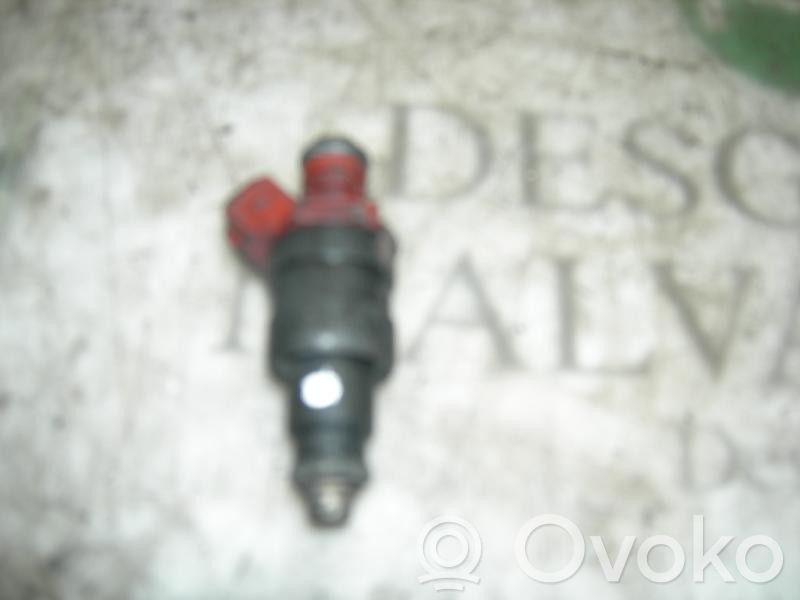 Inyector de combustible