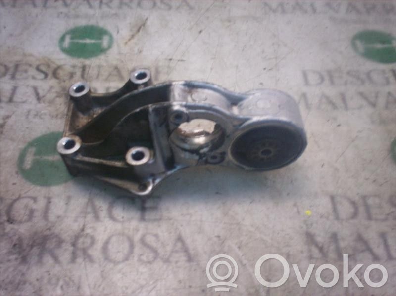 Soporte de montaje del motor