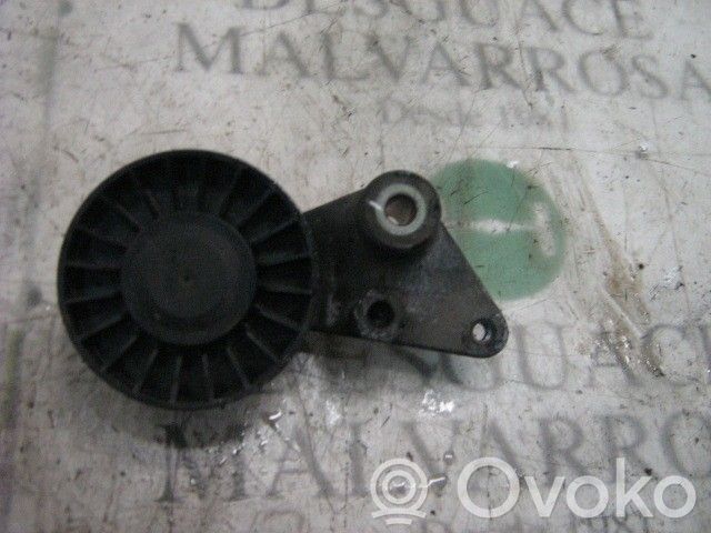 Opel Vectra B Napinacz paska alternatora 