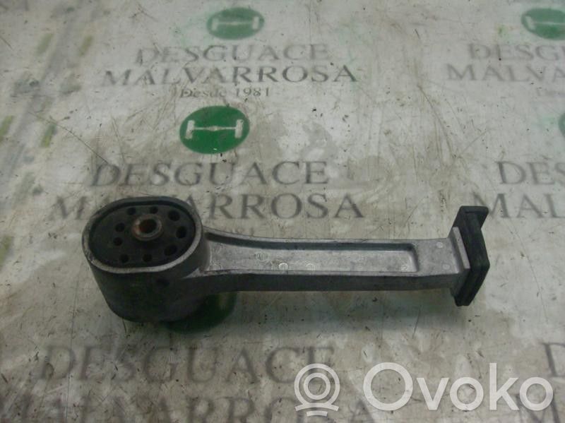 Soporte de montaje del motor