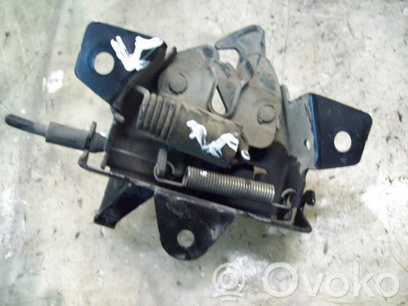 Hyundai Matrix Tie down hook / loop 