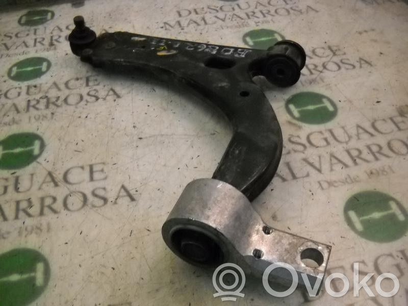 Ford Fiesta Triangle bras de suspension inférieur avant