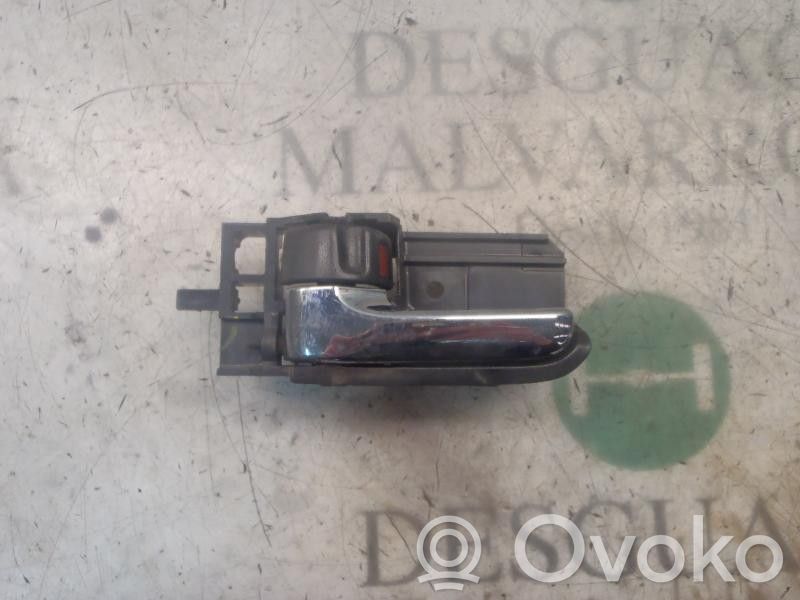 Toyota Corolla Verso E121 Manecilla interna puerta trasera 