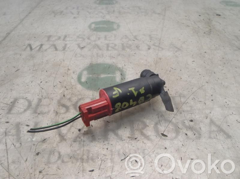 Land Rover Freelander Windscreen/windshield washer pump 
