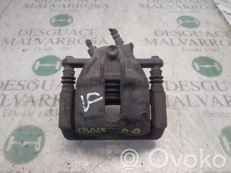 Caliper de freno delantero