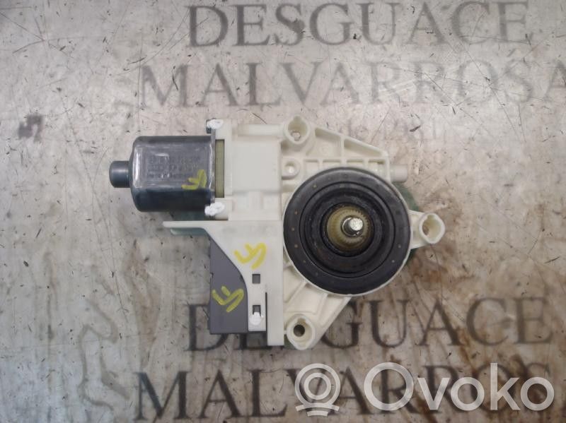 Peugeot 407 Macara geam ușă spate cu motor 