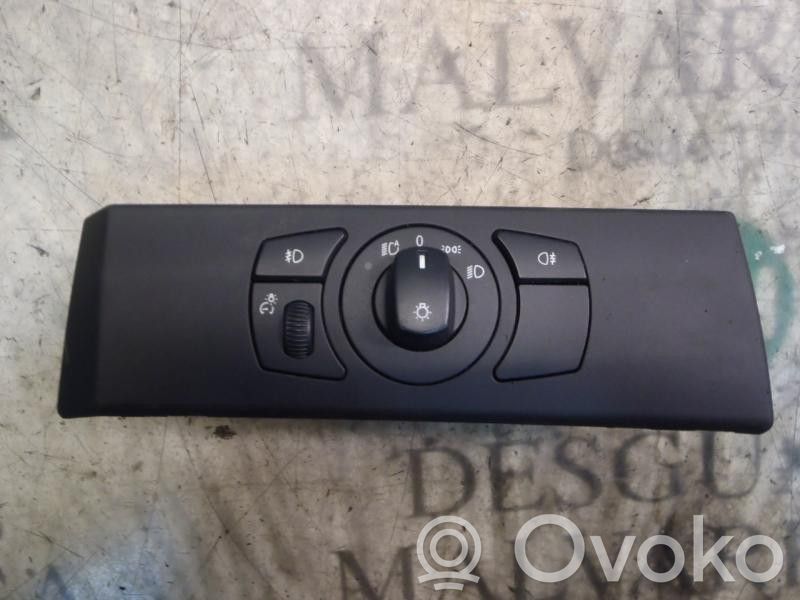 Panel lighting control switch   61316925252,6953735