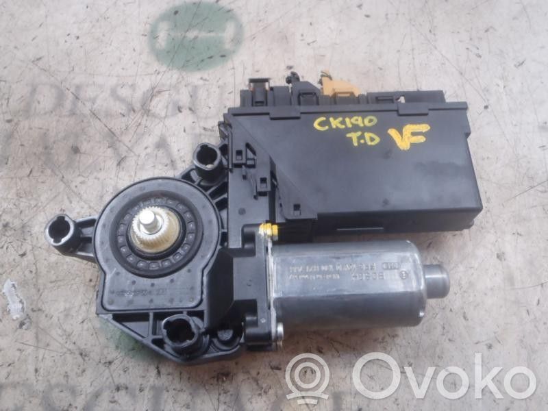 Regulador de puerta trasera con motor   8E0959802E,0130721766,0130721766