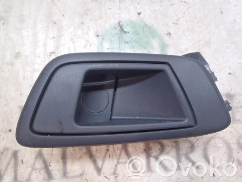 Manecilla interna puerta trasera   1579293