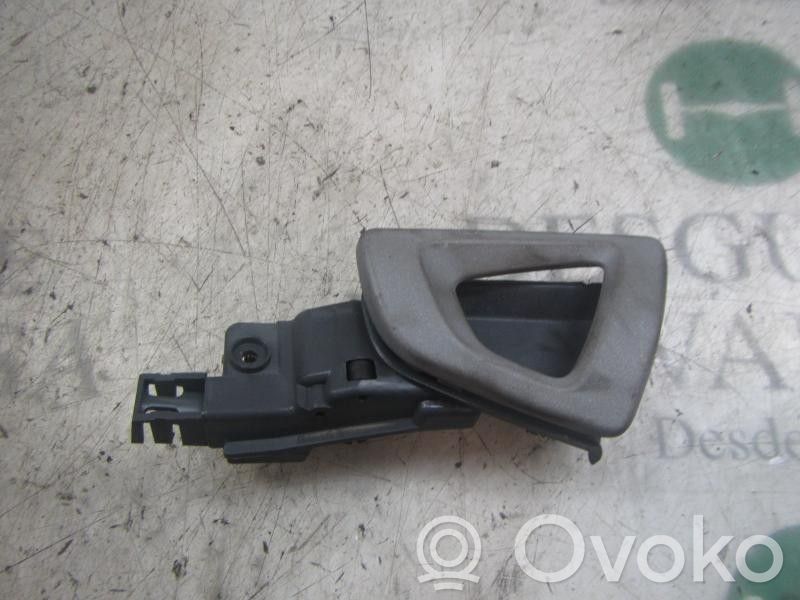 Manecilla interna puerta delantera   A4547600161C96A