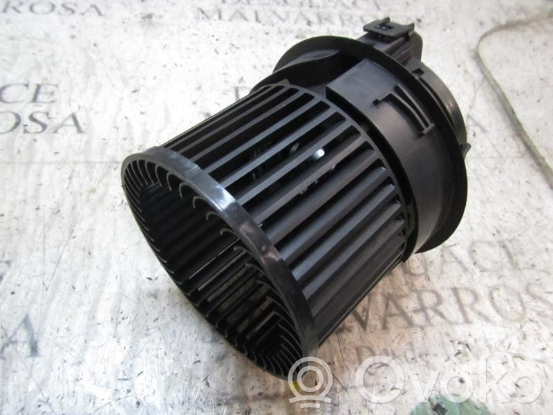 Peugeot 208 I Ventilator aerotermă 