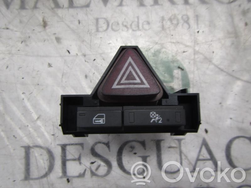Opel Corsa D Comutator lumini pericol 