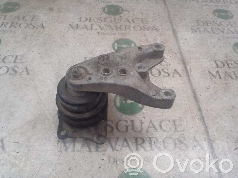 Skoda Fabia Mk2 (5J) Suport tampon motor 