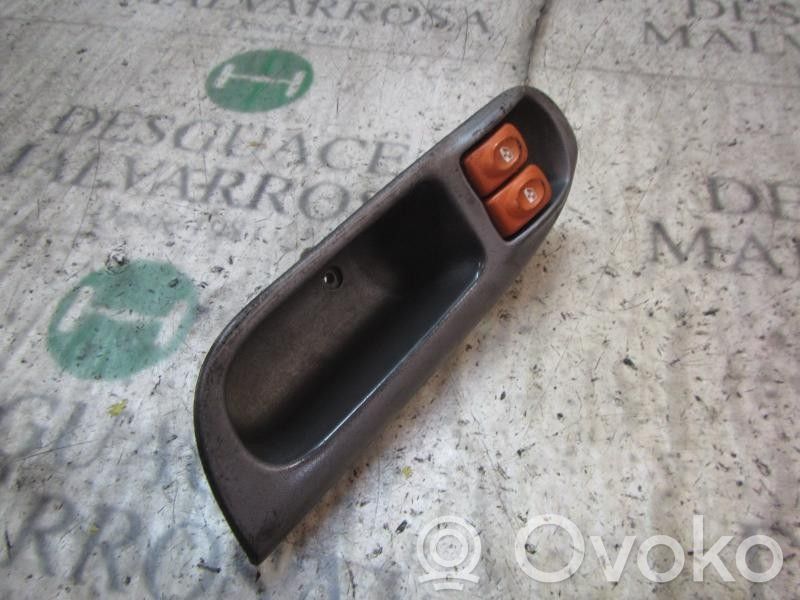 Renault Scenic I Interruttore di controllo dell’alzacristalli elettrico