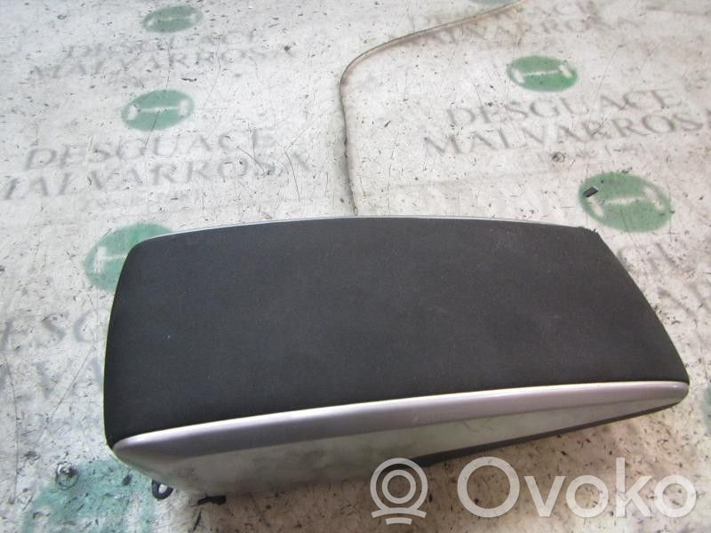 Toyota Verso Bracciolo 