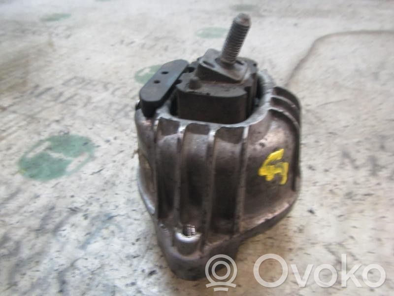 Engine mount bracket   22116768799