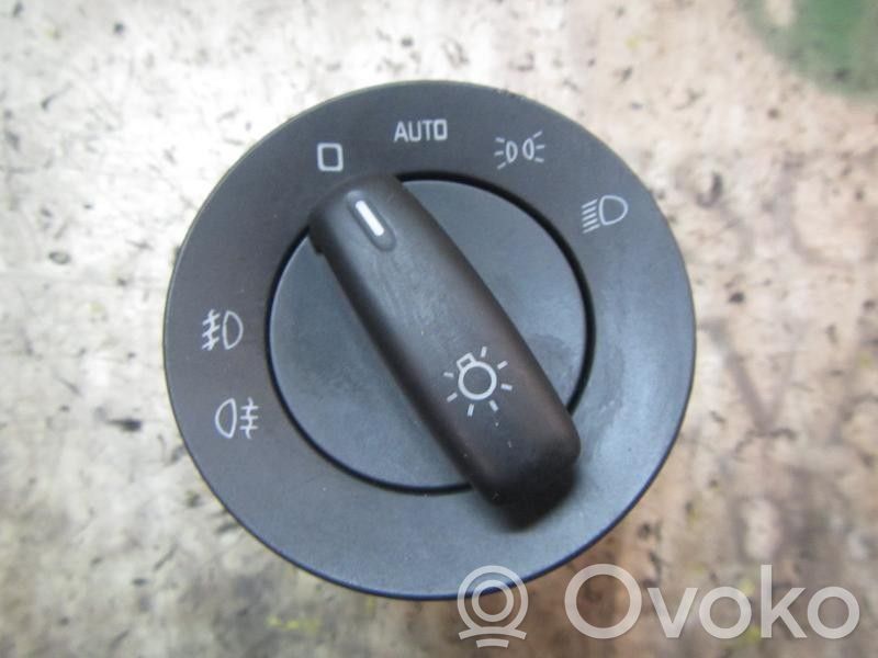 Skoda Yeti (5L) Interruptor de control del panel de luces 