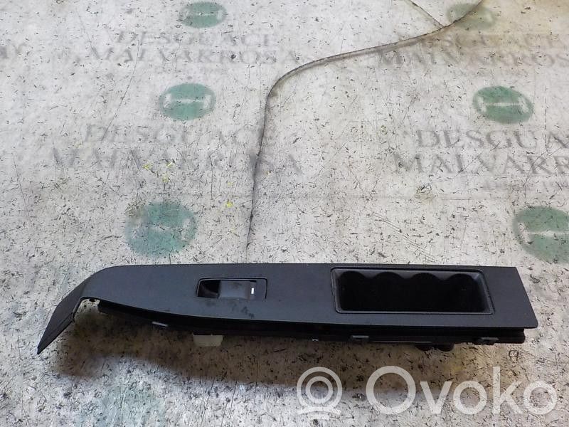 Jeep Compass Electric window control switch 