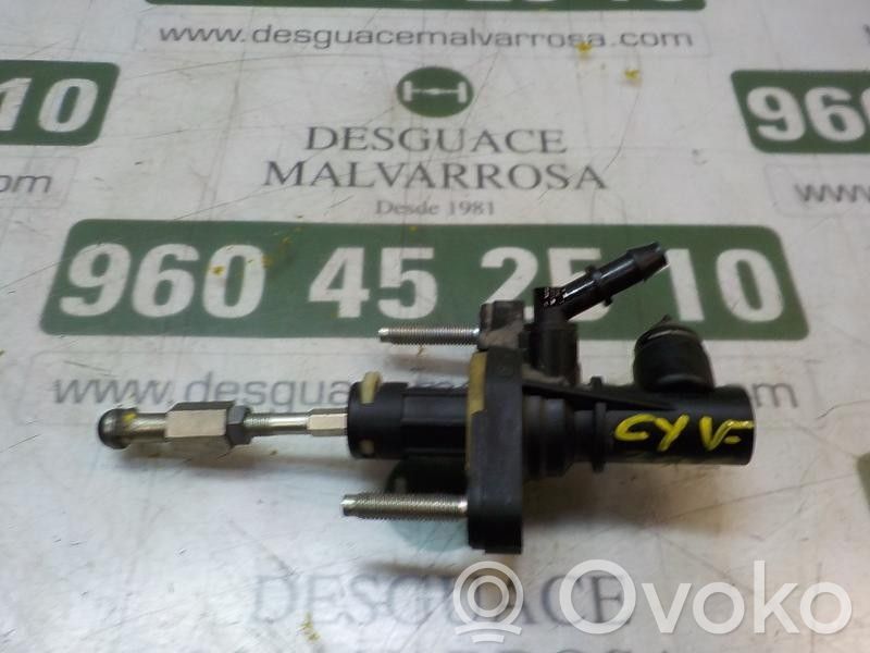 Cilindro maestro de embrague   314200D160