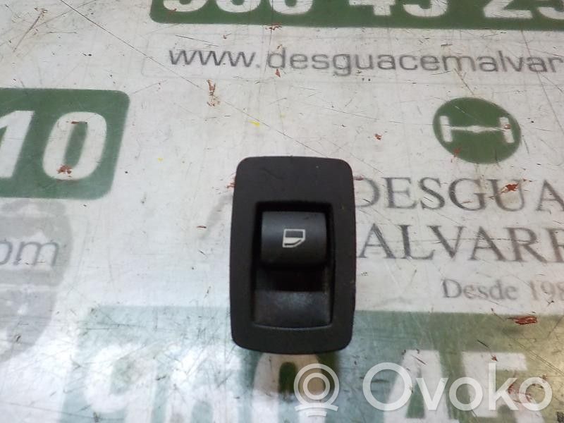 BMW 1 E81 E87 Elektrisko logu slēdzis 