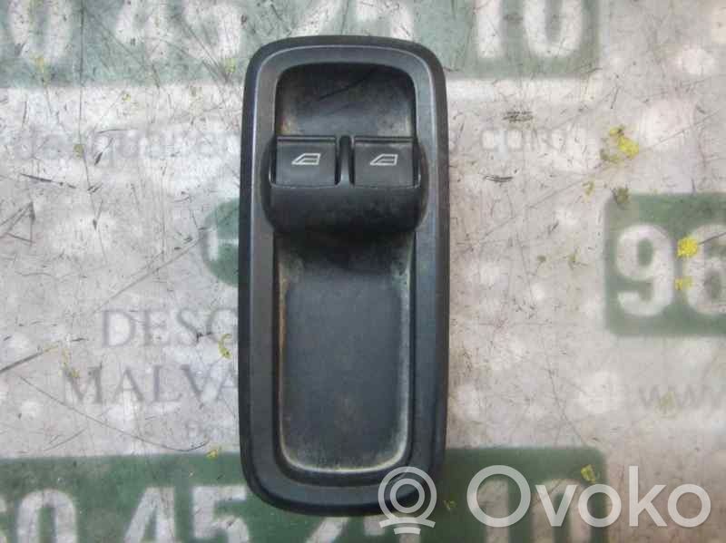 Comutator comandă geamuri electrice   1547736,8A6T14A132AC