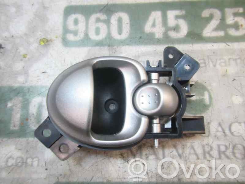 Front door interior handle   9143W0