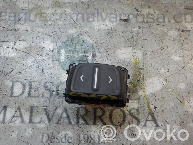 Dacia Sandero II Comutator comandă geamuri electrice