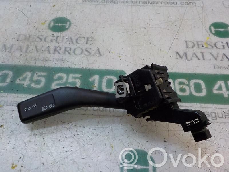 Seat Leon (1M) Leva indicatori