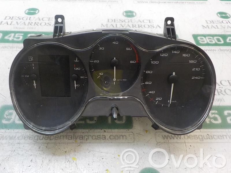 Geschwindigkeitsmesser Cockpit   1P0920853C