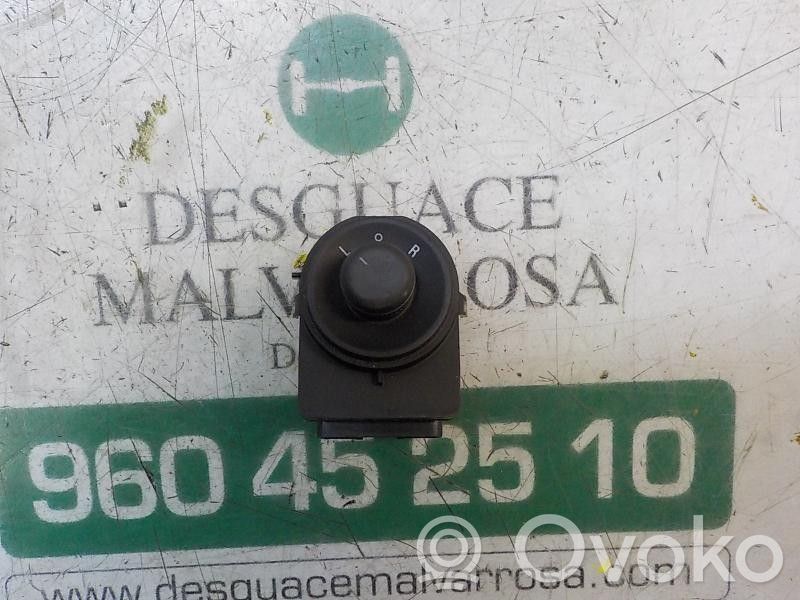 Interruptor del espejo lateral   13271827