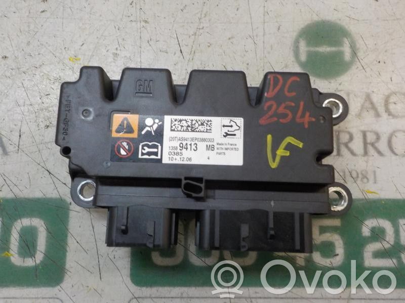 Unidad de control/módulo del Airbag   13599653,13589413