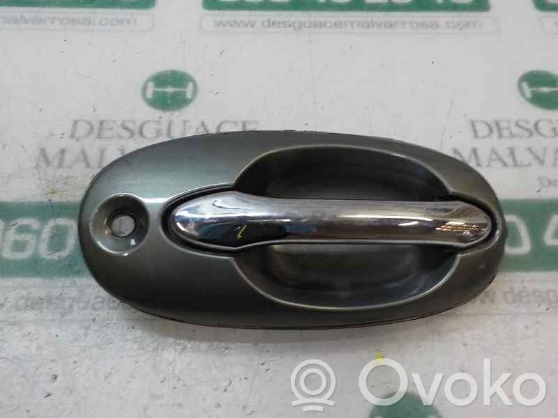 KIA Carnival Manecilla externa puerta delantera