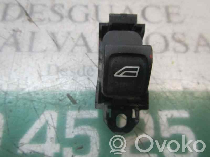Land Rover Freelander 2 - LR2 Przyciski szyb 