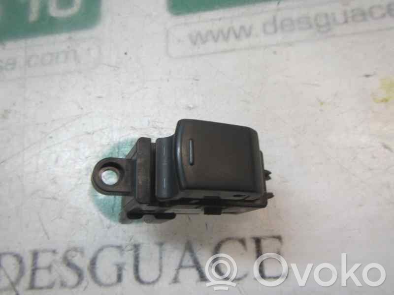 Nissan Qashqai Przyciski szyb