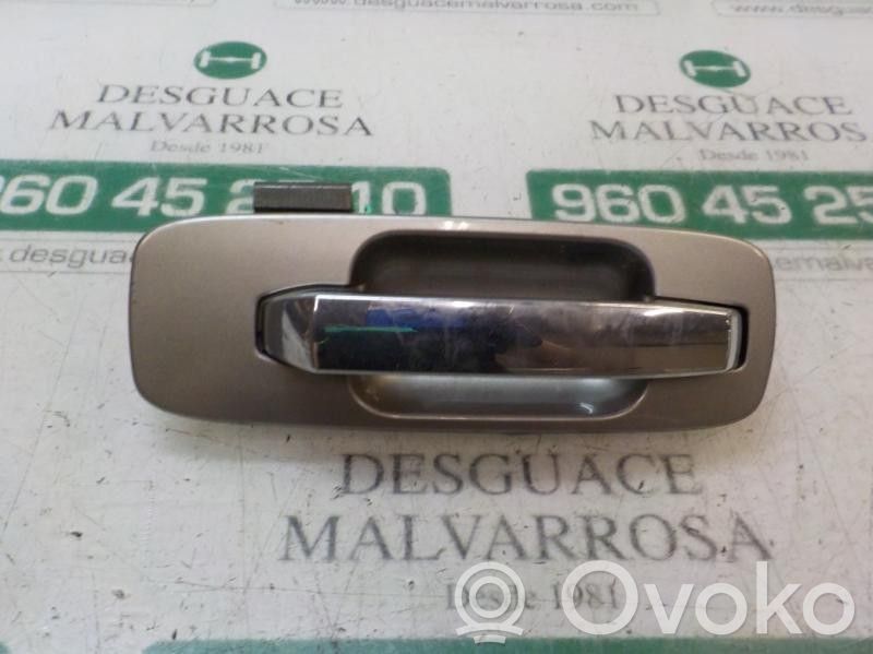 Manecilla externa puerta trasera   826068H516