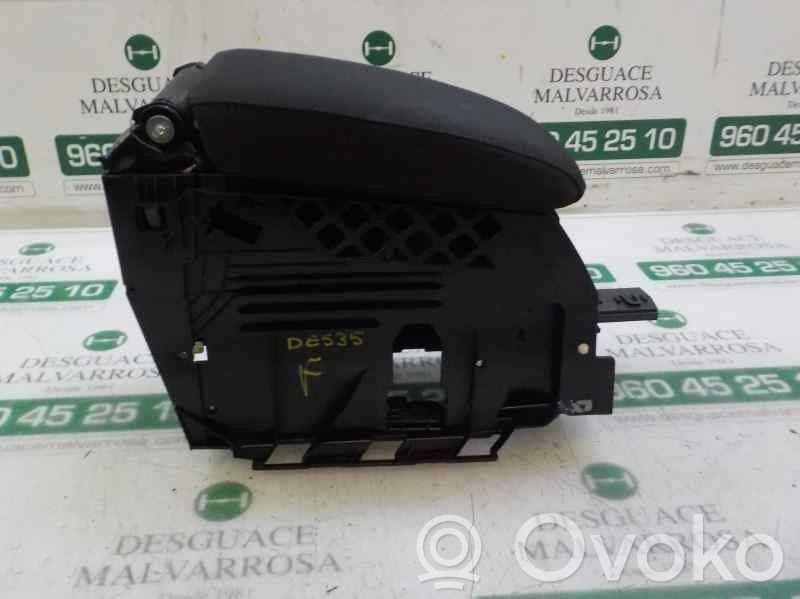 Reposabrazos   1K0864207EZVU