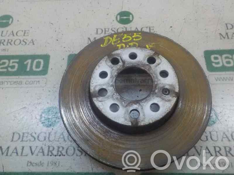 Etujarrulevy   8V0698302