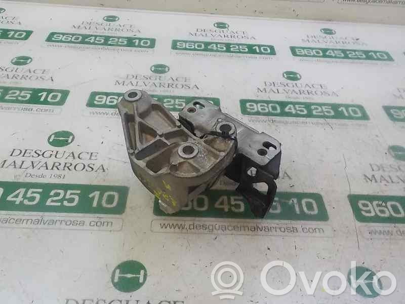 Soporte de la caja de cambios