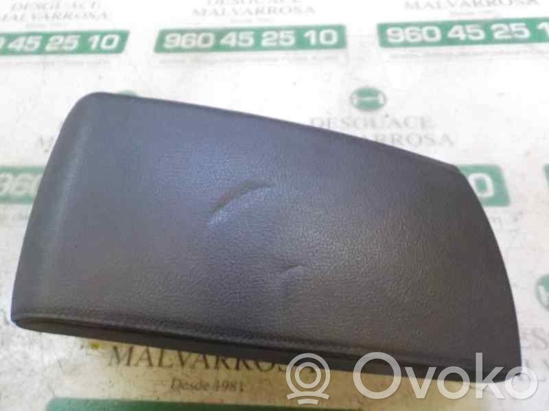 BMW X3 E83 Armrest 