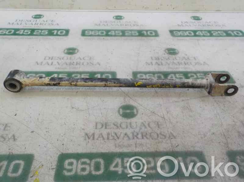 Brazo de suspensión trasero