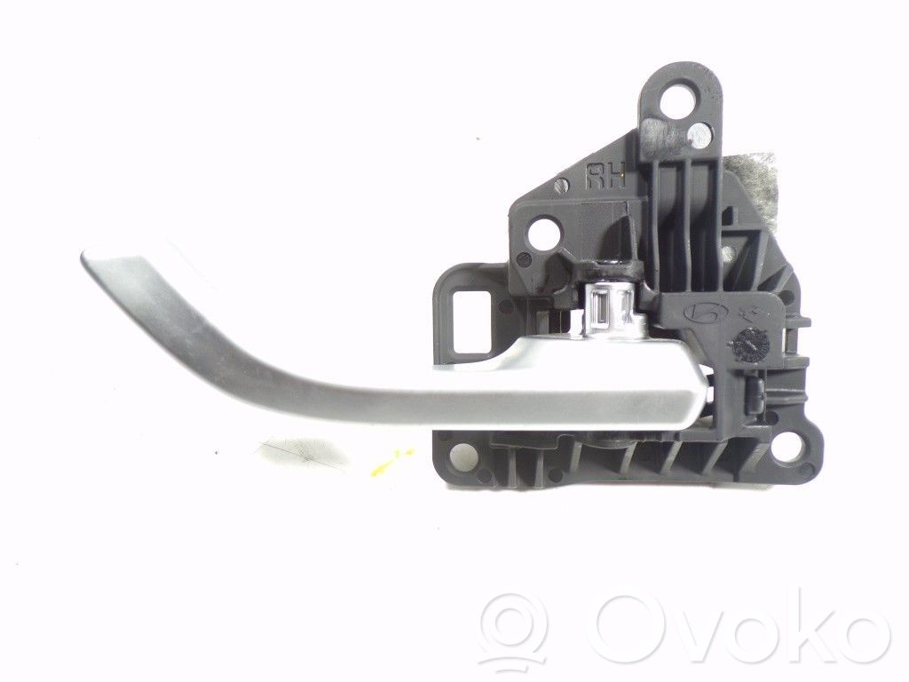 Hyundai i30 Maniglia interna per portiera posteriore 