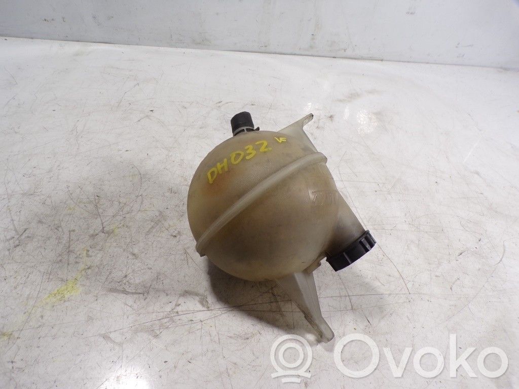 Depósito de expansión de combustible