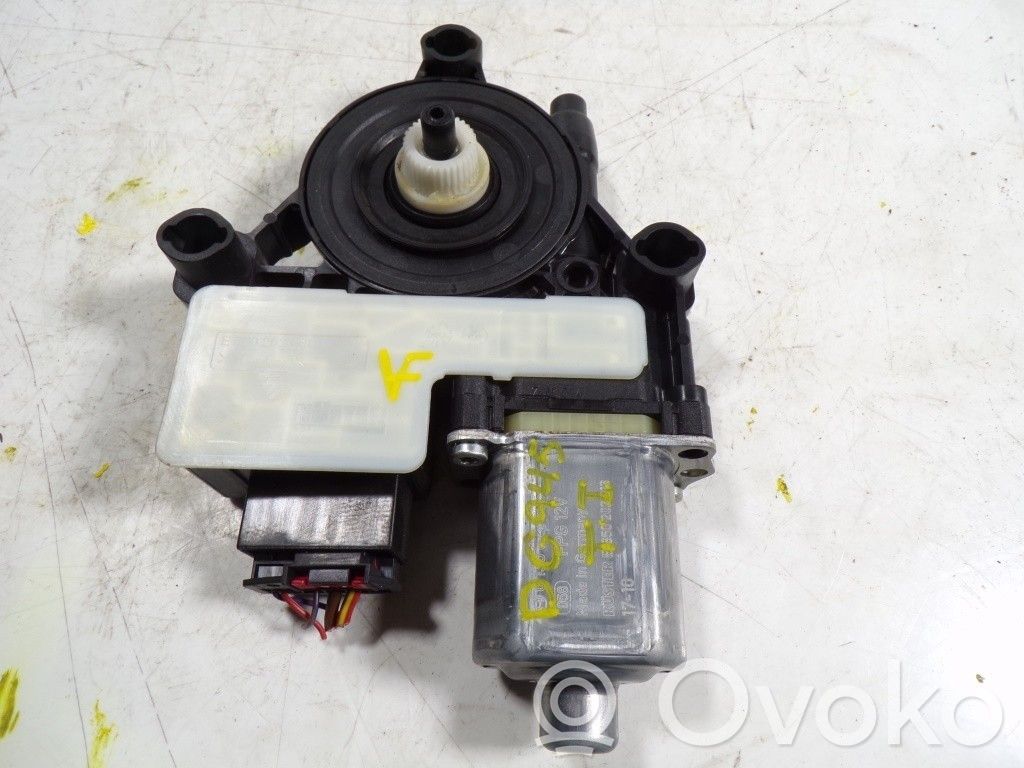 Volkswagen Polo VI Macara geam ușă spate cu motor 