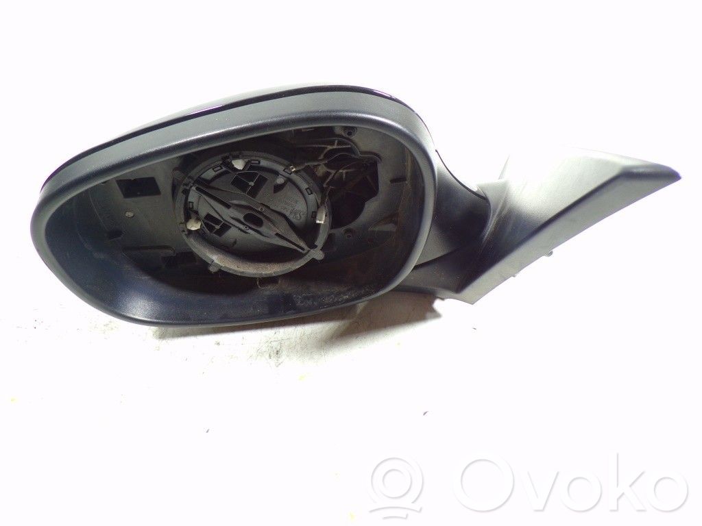 Front door electric wing mirror   51167268307