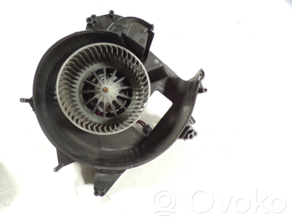 BMW 5 F10 F11 Wentylator nawiewu / Dmuchawa 