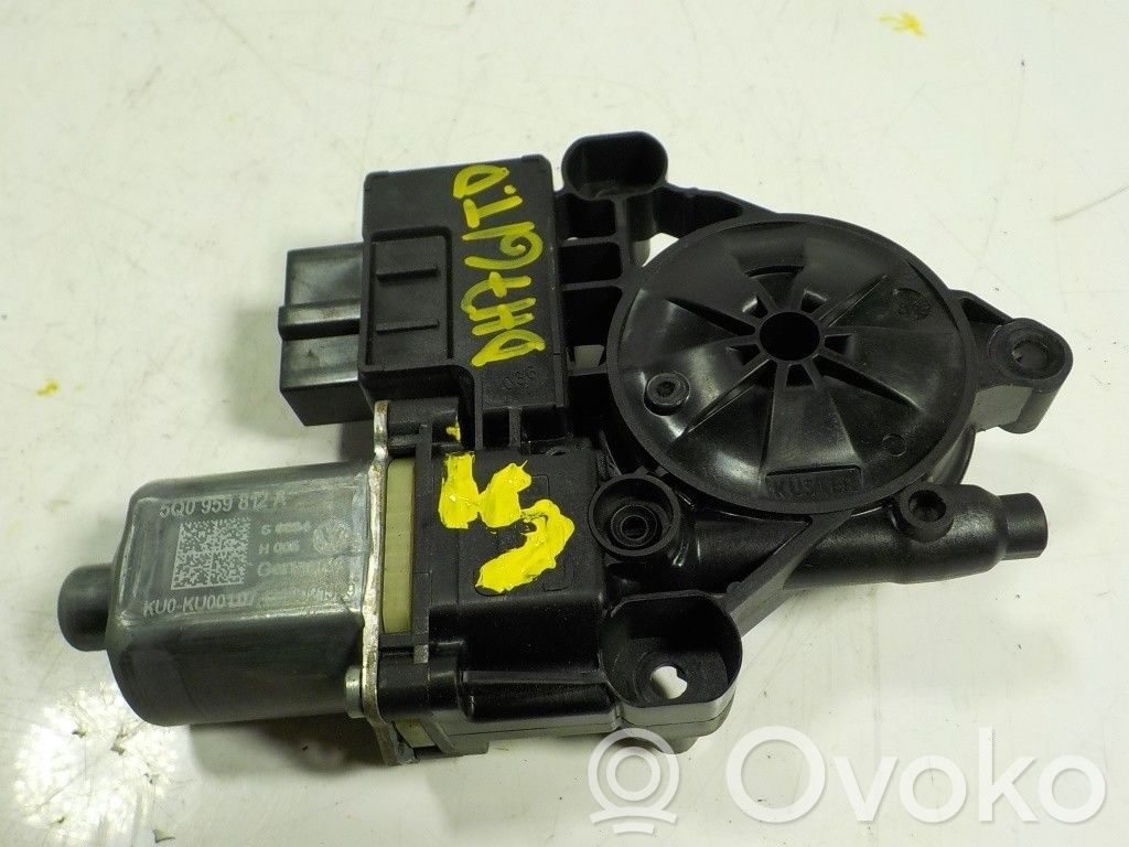 Seat Leon (5F) Alzacristalli della portiera posteriore con motorino