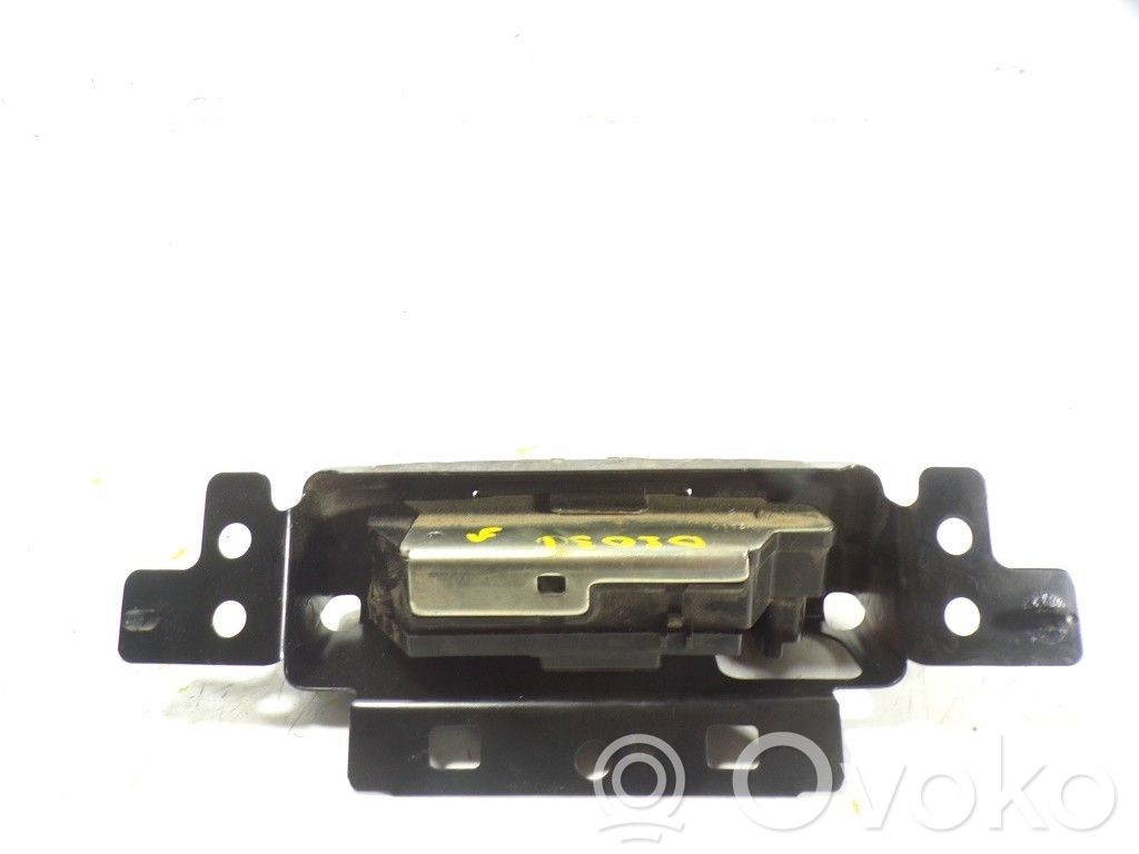 Peugeot 208 I Blocco chiusura del portellone