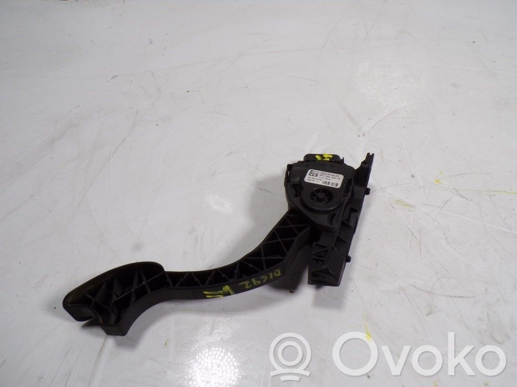 Sensor de aceleración   2103911,6G929F836RC