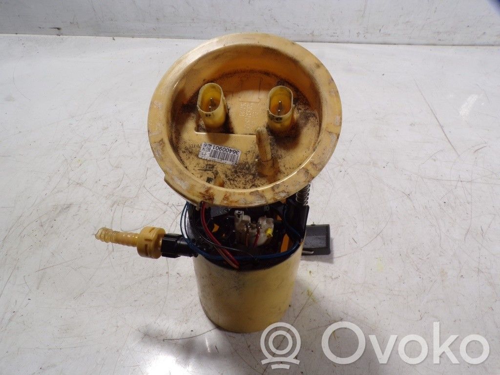 Bomba interna de combustible   16117190946,36400901