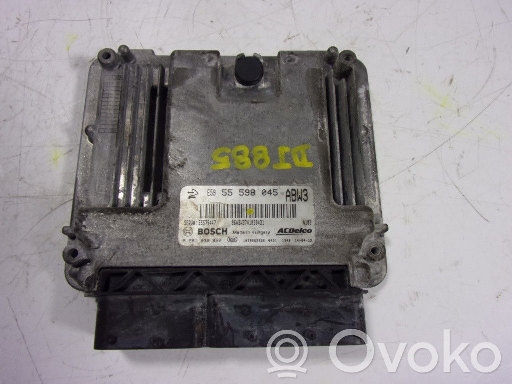 Unidad de control/módulo del motor   55579447,55598045,0281030852